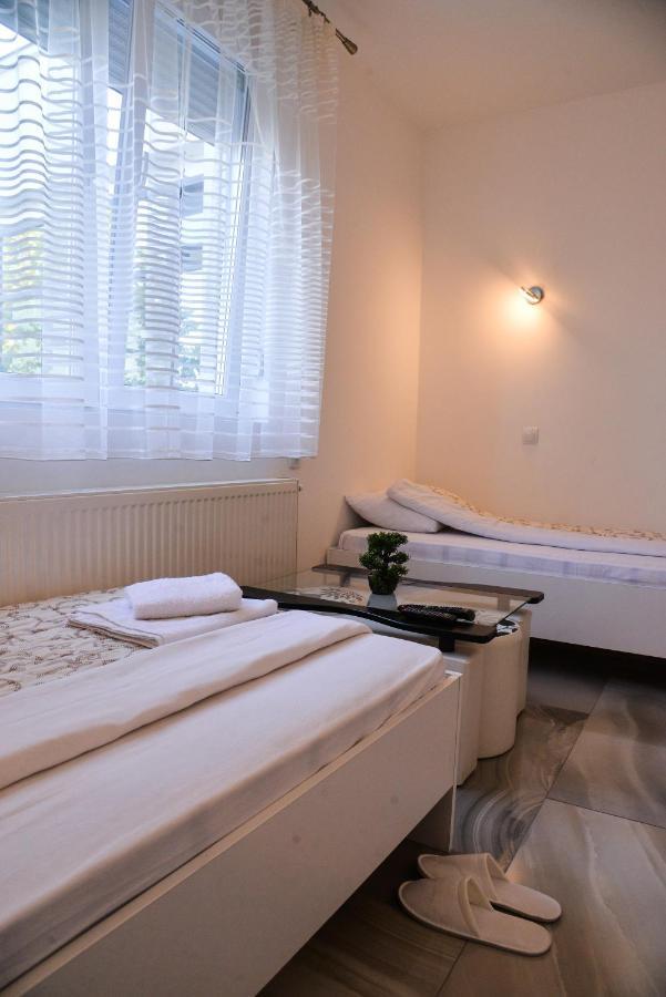 Mesecev Konak Bed and Breakfast Ni Eksteriør billede