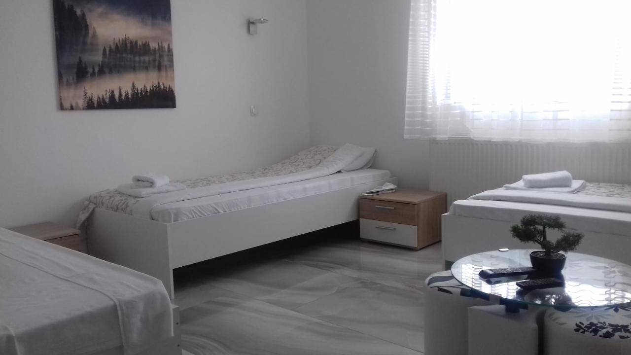 Mesecev Konak Bed and Breakfast Ni Eksteriør billede